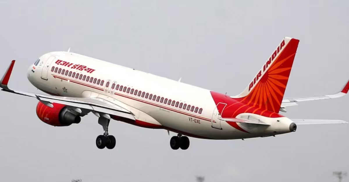 Air India విమానంలో ఆయిల్ లీక్.. ఆందోళనలో 300 మంది