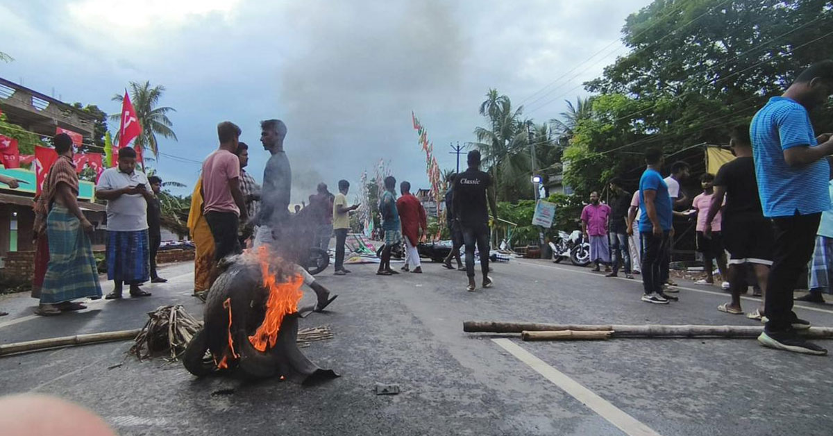 Bengalలో హింసాత్మకంగా మారిన పంచాయతీ ఎన్నికలు.. 12 మంది మృతి