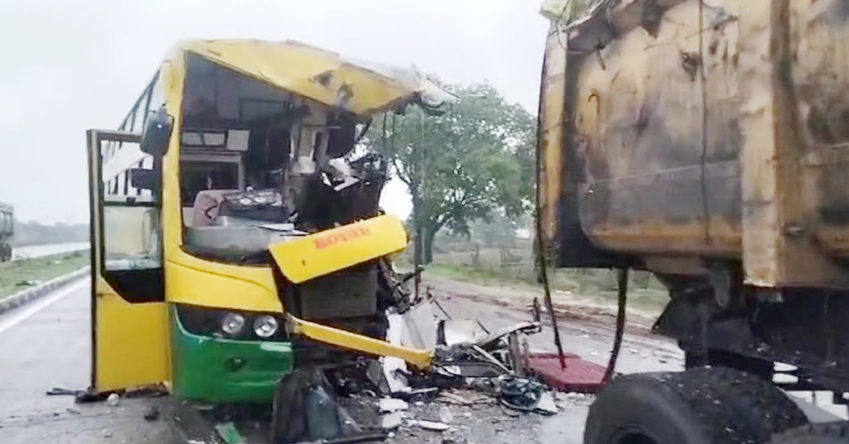 Bus collided: ట్రక్కును ఢీకొట్టిన..మోడీ ర్యాలీకి వెళ్తున్న బస్సు..ముగ్గురు మృతి