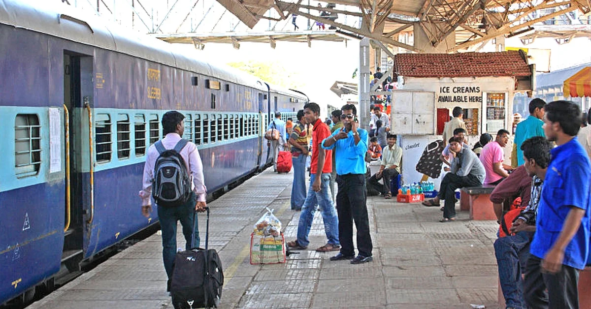 South Central Railway: కదులుతున్న రైలు ఎక్కడం, దిగడం నేరం