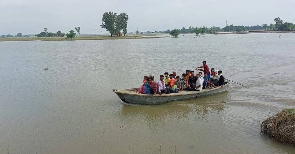 UP Floods : ఉత్తర ప్రదేశ్ లో వరద బీభత్సం.. పూర్తిగా మునిగిపోయిన 117 గ్రామాలు