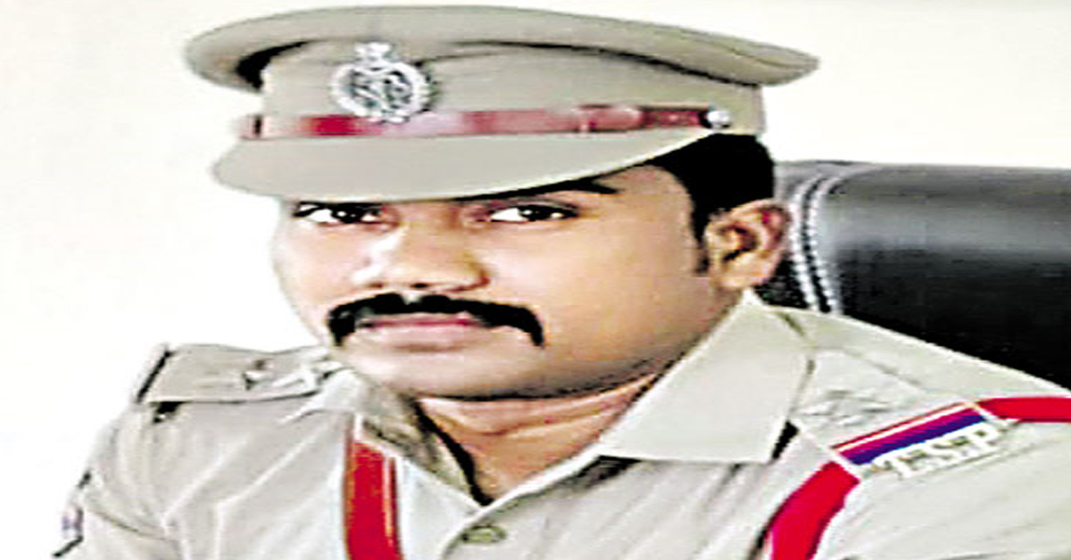 SI Sriramulu: అవమానాలు భరించలేక ఆత్మహత్య చేసుకున్న ఎస్సై