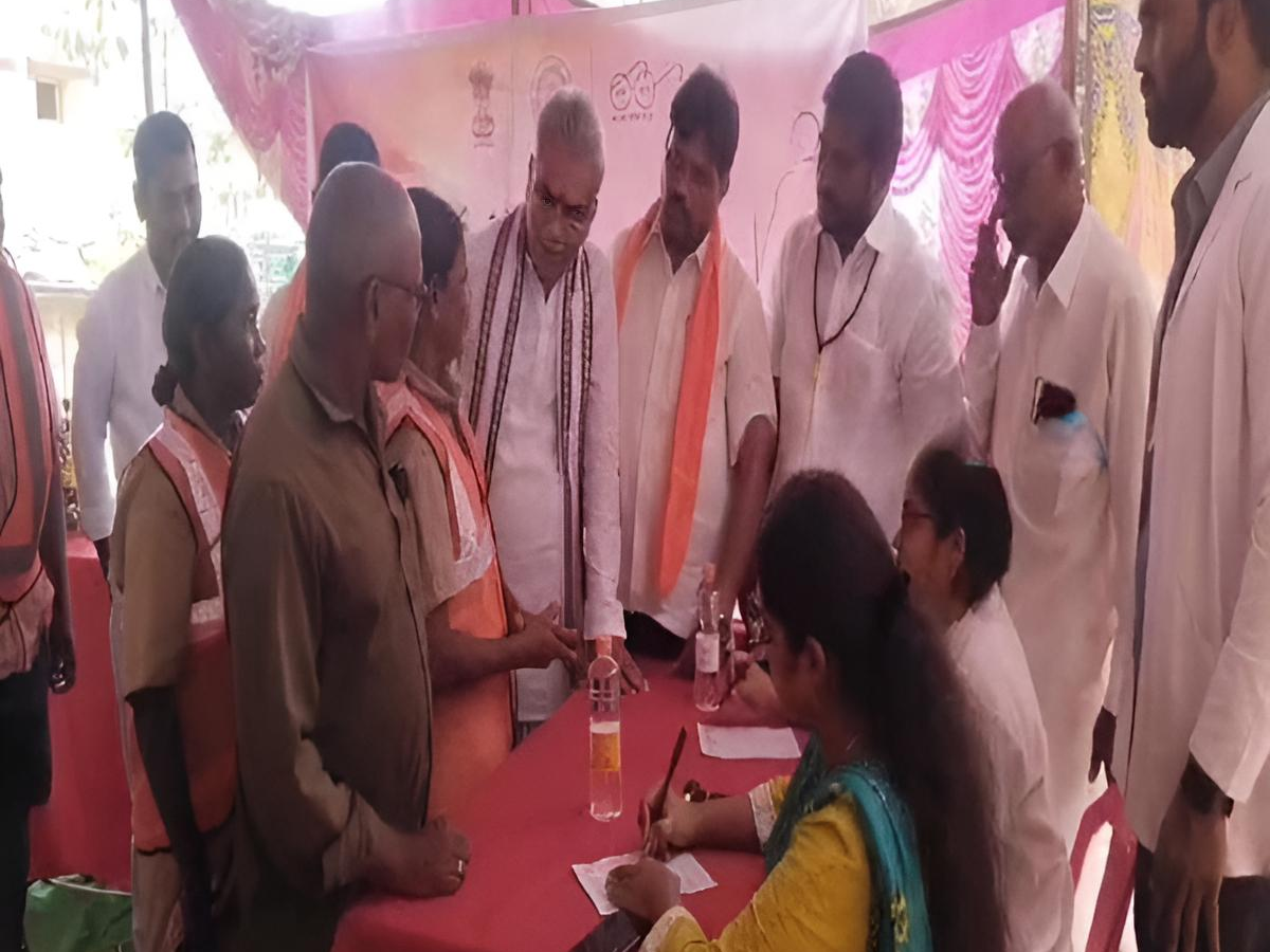 ప్రత్తిపాడులో ఉచిత వైద్య శిబిరం