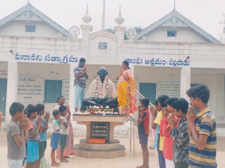 గాంధీ ఆశ్రమంలో సర్వమత ప్రార్థనలు