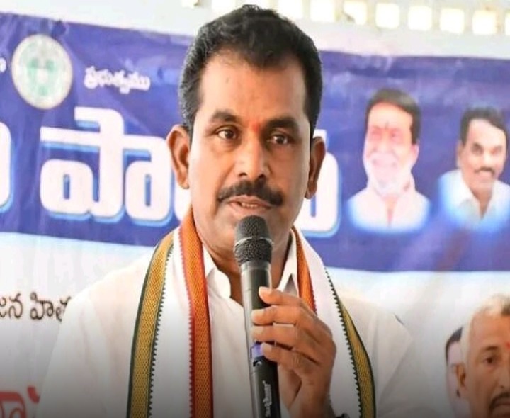 వచ్చే నెలలో కొత్త రేషన్ కార్డులు: ఎమ్మెల్యే