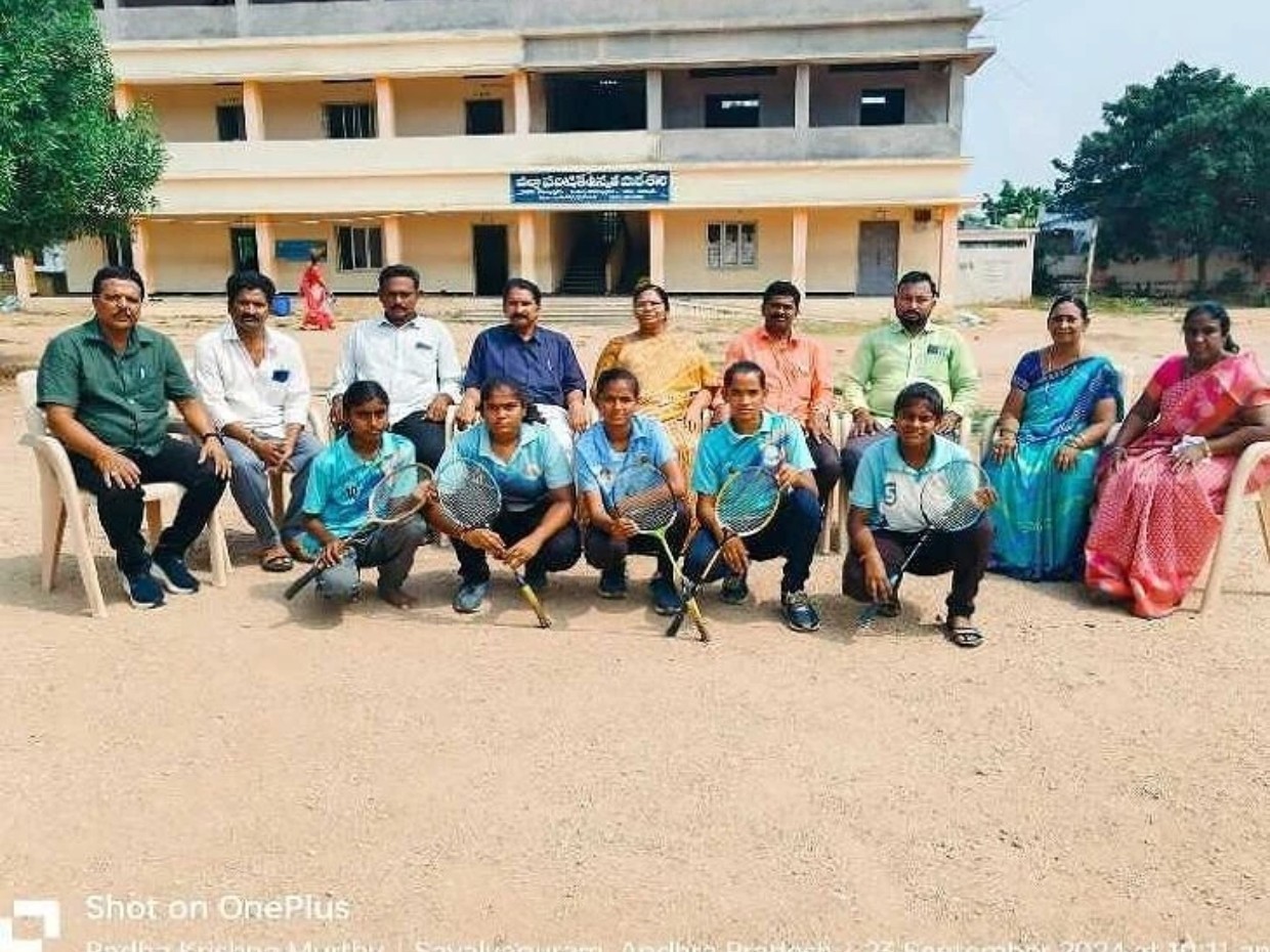 క్రీడా కారిణులకు అభినందన కార్యక్రమం
