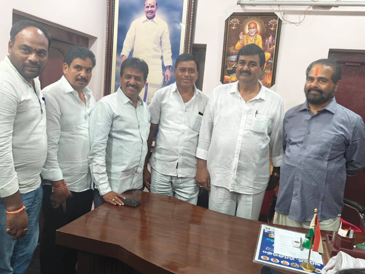 ‘వైసీపీ పార్టీ పురోగతిపై చర్చించిన నాయకులు’