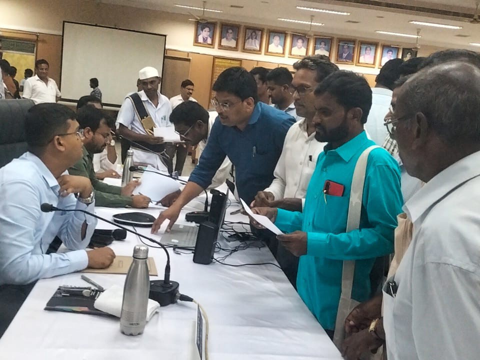 ‘అక్రమాలకు పాల్పడిన అధికారులపై చర్యలు తీసుకోండి’