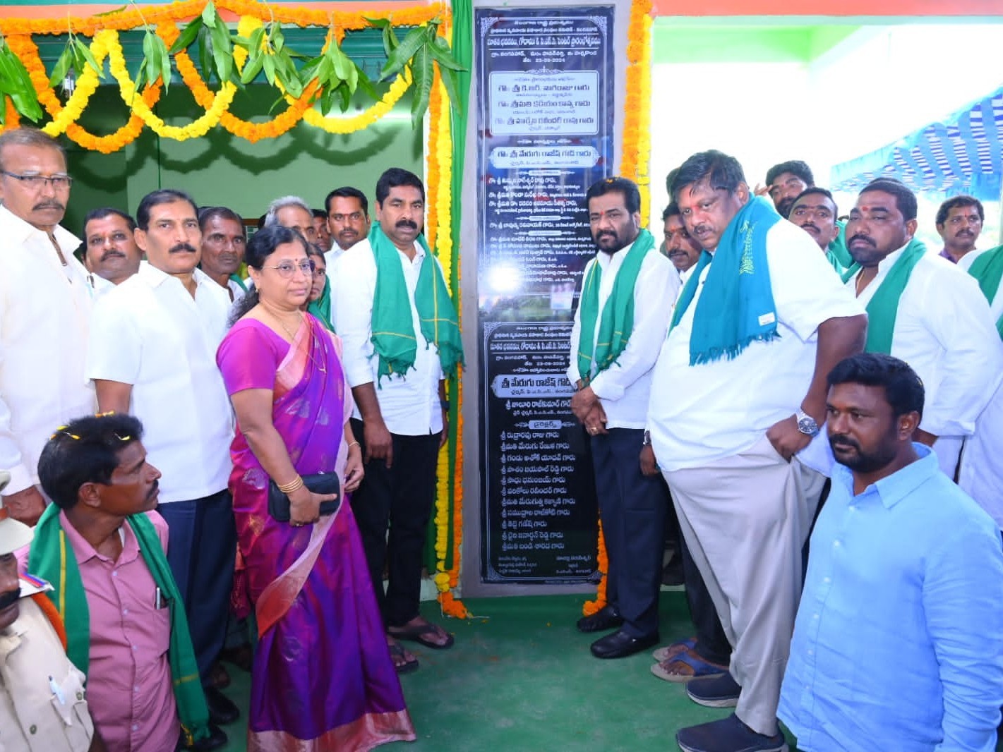 పాక్స్ భవనను ప్రారంభించిన ఎమ్మెల్యే