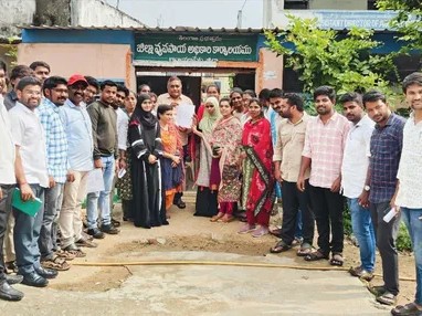 సమస్యలు పరిష్కరించాలని కలెక్టర్‌కి వినతి