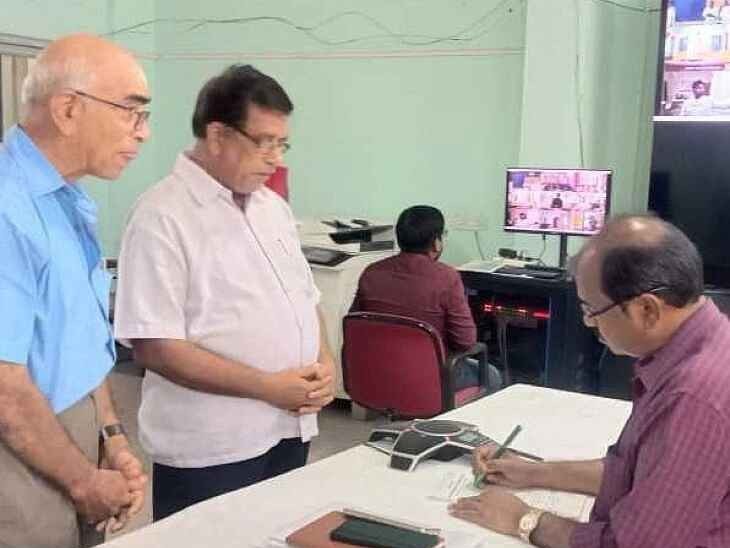 మున్సిపల్ కార్పొరేషన్ గ్రీవెన్స్‌కు 8 వినతులు