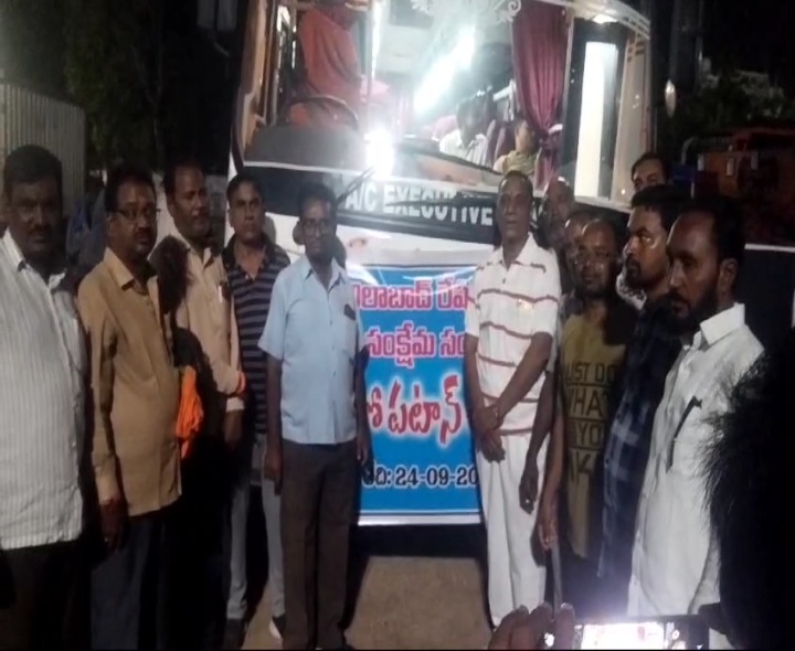 ‘రేషన్ డీలర్ల డిమాండ్లను ప్రభుత్వం నెరవేర్చాలి’