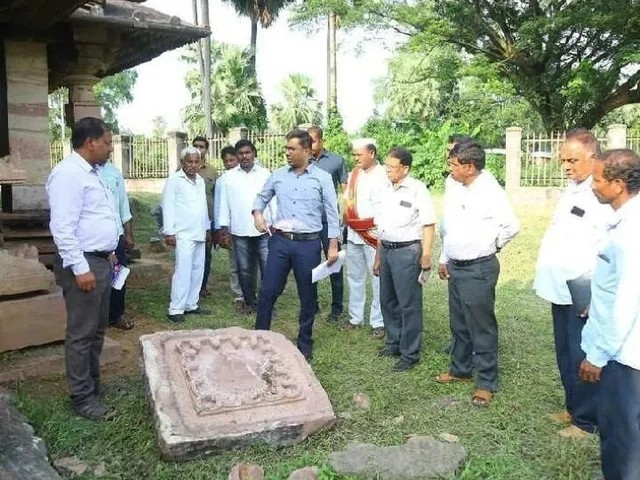 గొల్లాల గుడిని సందర్శించిన కలెక్టర్