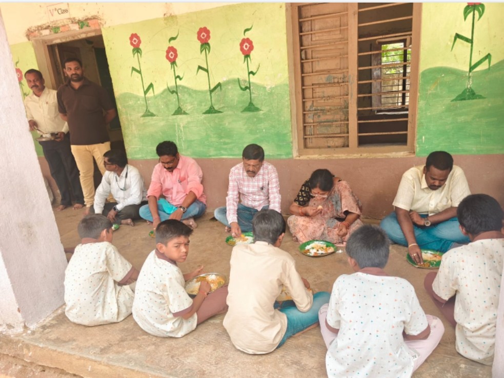 ‘క్రమశిక్షణతో చదువుకుంటే మంచి భవిష్యత్’