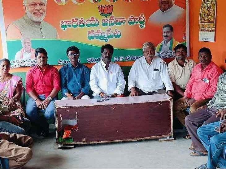 ‘బీజేపీ బలోపేతానికి కృషి చేయాలి’