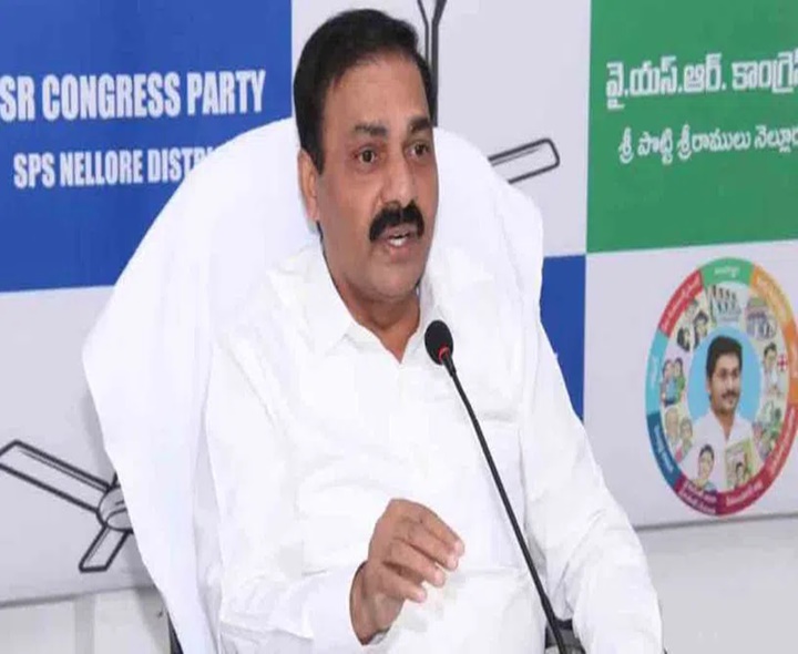 సీఎం చంద్రబాబుపై కాకాణి విమర్శలు