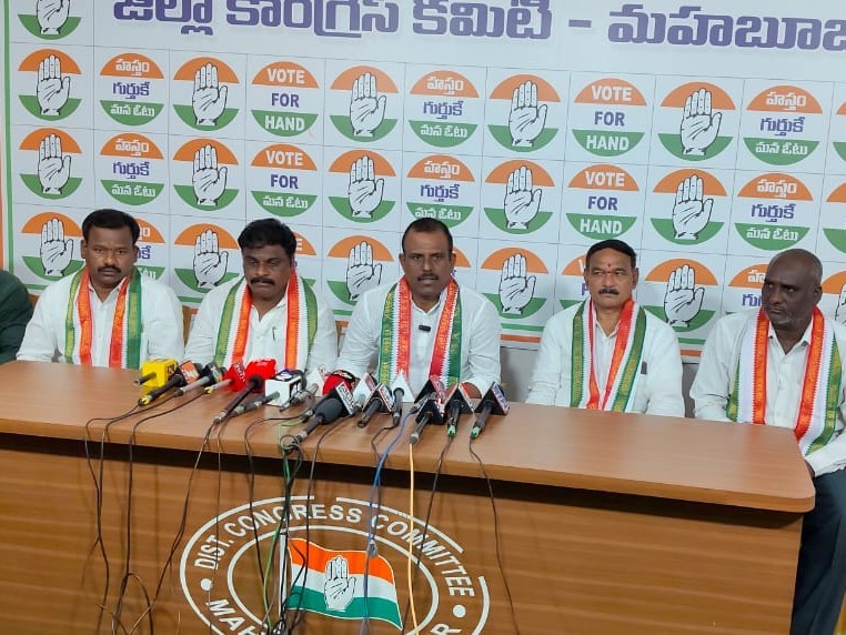 గ్రూప్-1 పరీక్షలపై కేటీఆర్ కుట్రలు చేస్తున్నారు: ఎమ్మెల్యే