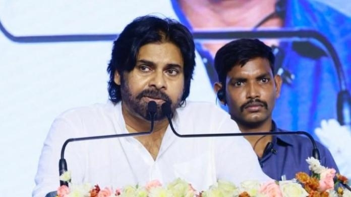 అమరావతి రైల్వే ప్రాజెక్టు పెద్ద బూస్ట్: పవన్