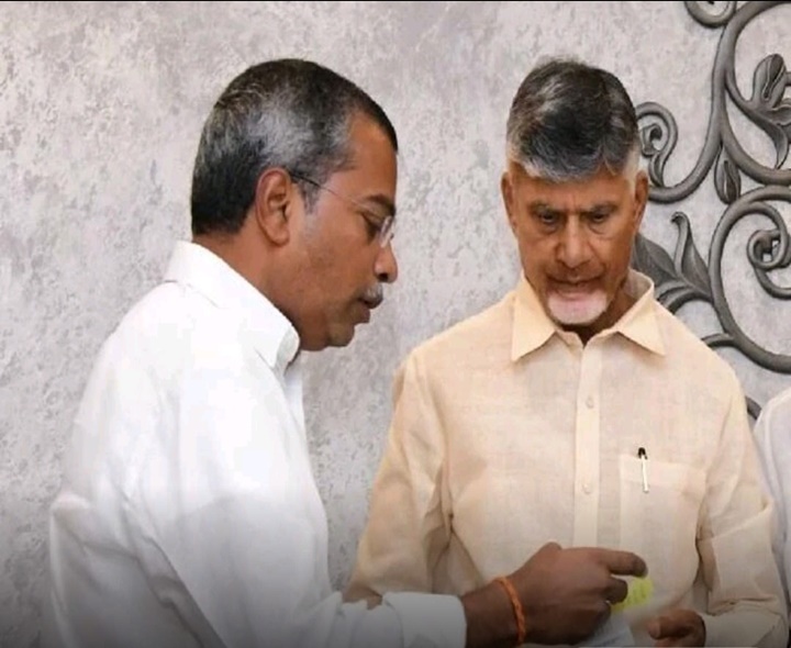 సీఎం చంద్రబాబును కలిసిన ఎమ్మెల్యే వసంత