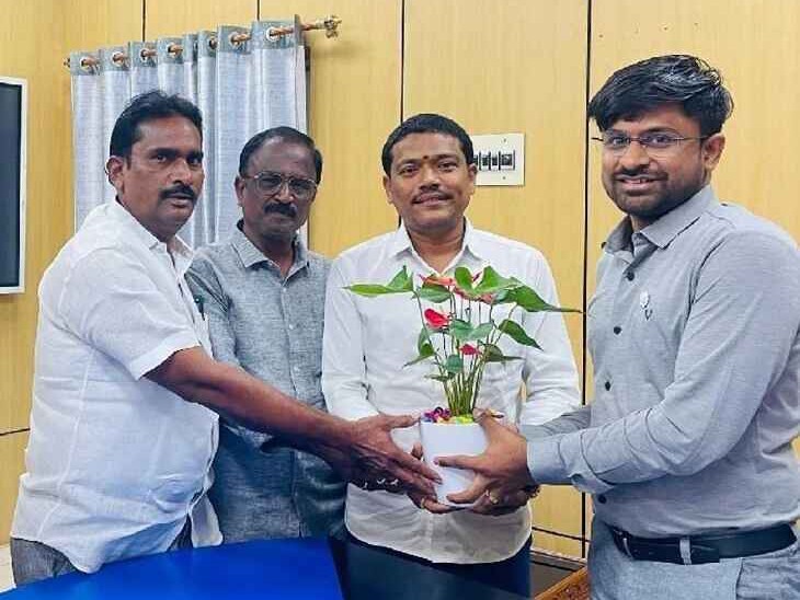 ‘మా డివిజన్లలో సమస్యలను పరిష్కరించండి’