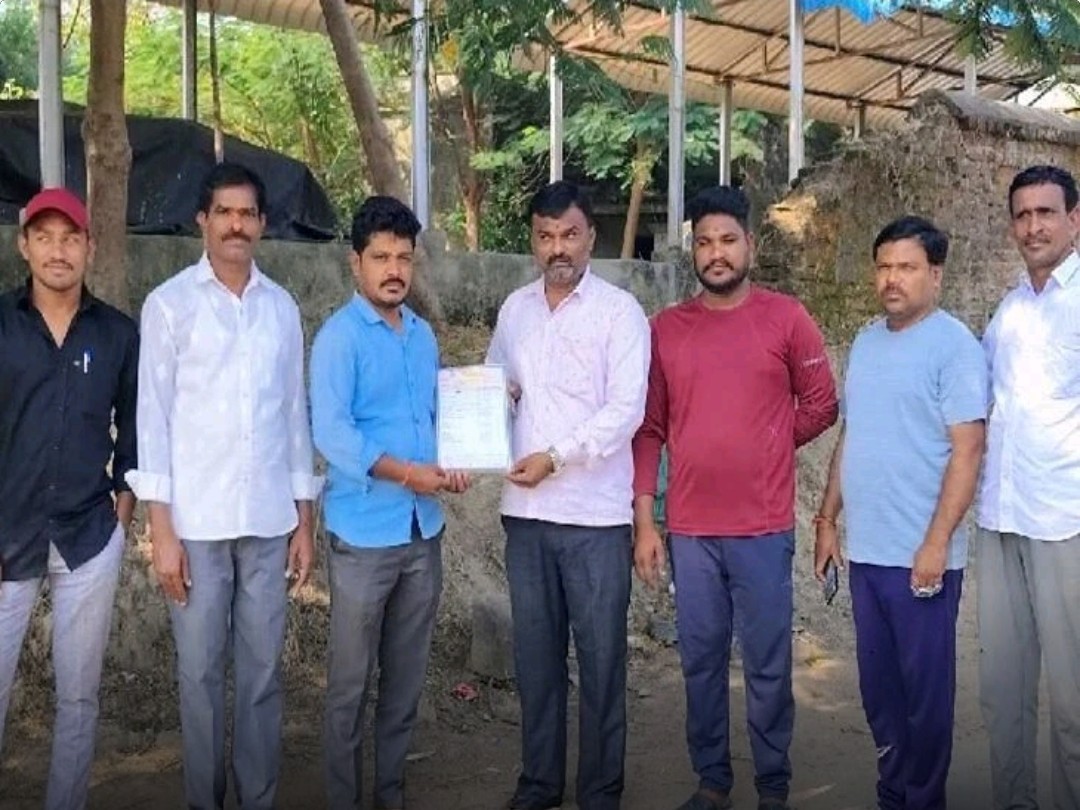 గ్రాడ్యుయేషన్ ఓటు హక్కుపై అవగాహన సదస్సు