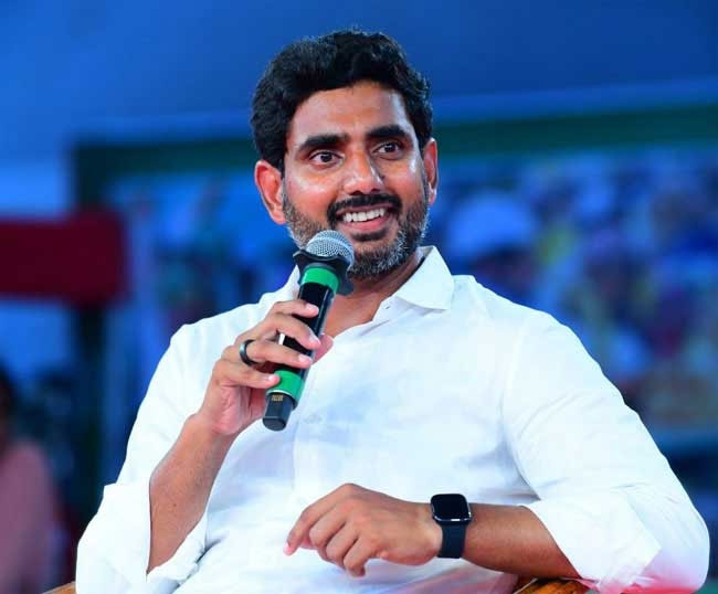 ప్రాజెక్టులకు ఏపీ తీరం అనుకూలమైనది: లోకేశ్