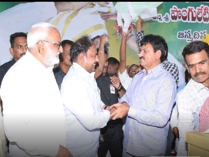 మంత్రి పొంగులేటి జన్మదినోత్సవ వేడుకల్లో గద్వాల ఎమ్మెల్యే