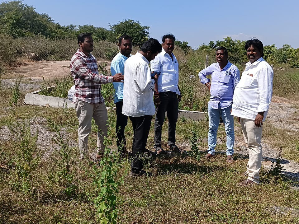 నగరవాటికను పరిశీలించిన మున్సిపల్ చైర్మన్