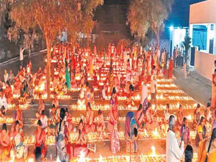 ఏడుపాయల ఆలయంలో నిత్య దీపోత్సవం