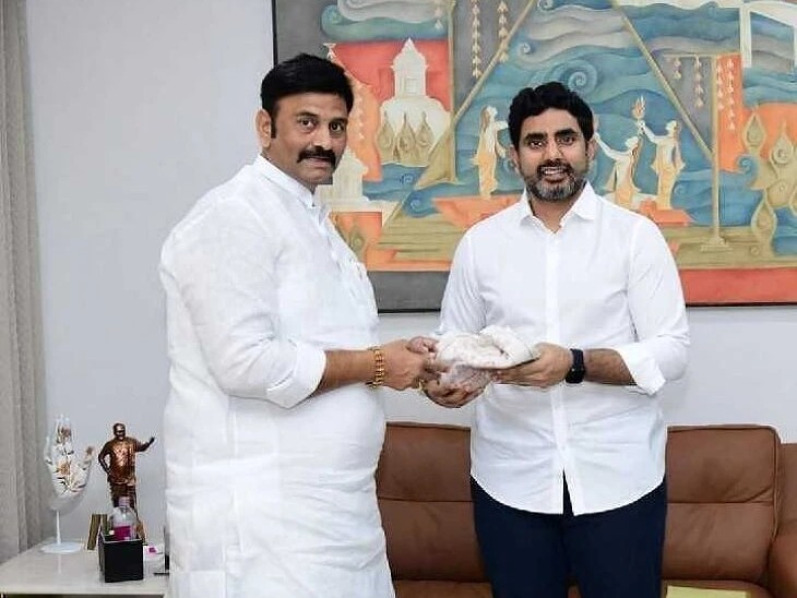 మంత్రి లోకేశ్‌తో ఉండి ఎమ్మెల్యే భేటీ