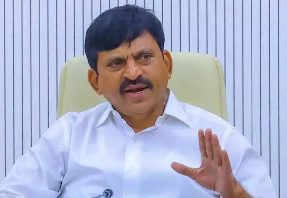 పదేళ్లు అధికార మదంతో ఉన్నారు: పొంగులేటి