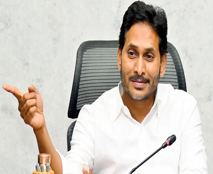 ప్రతి సైనికుడికి అండగా ఉంటా: వైఎస్ జగన్