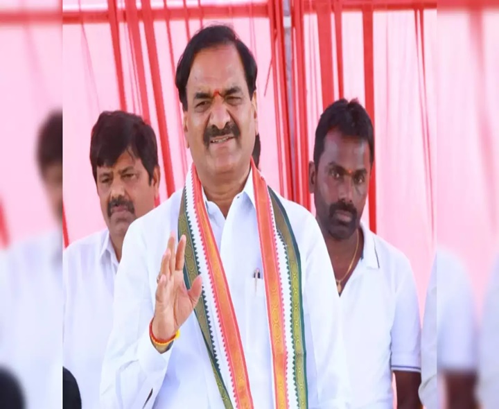 కేసీఆర్ గాంధీ కాదు గాడ్సే: ఎమ్మెల్యే