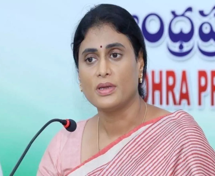 మీకు, మాకు తేడా లేదు: షర్మిల