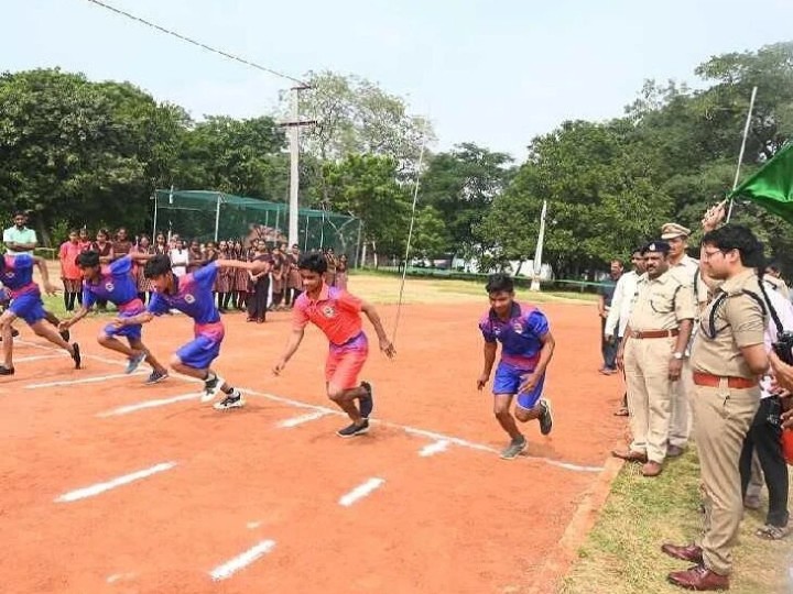 క్రీడల పోటీలను ప్రారంభించిన SP