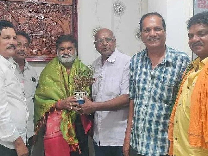 అప్పలనాయుడుకి కార్యకర్తల సన్మానం