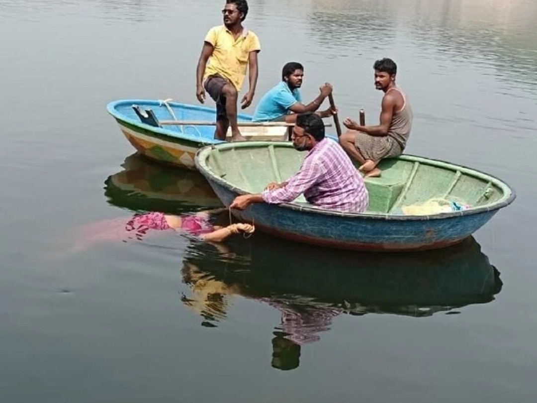 కృష్ణా నదిలో దంపతులు గల్లంతు