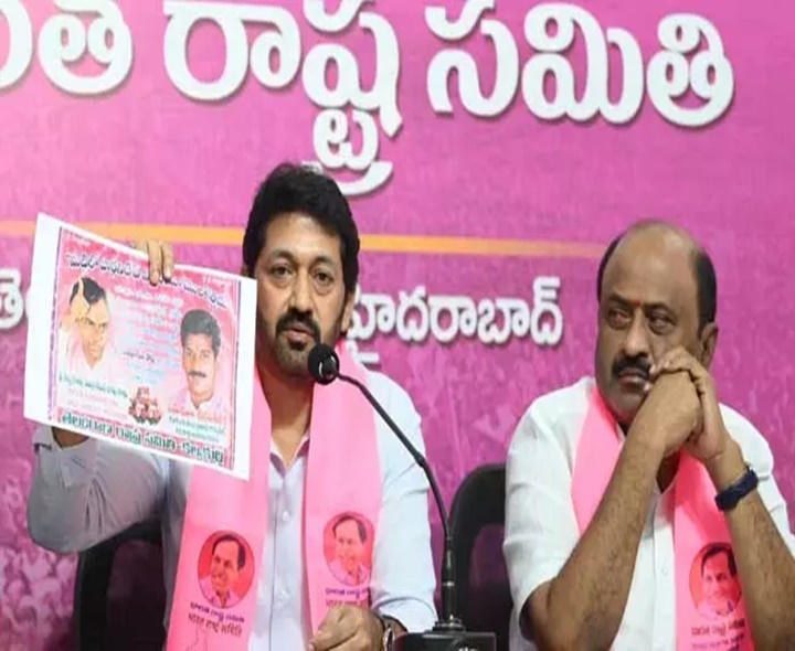 సీఎం తెలంగాణకు కాలకేయుడు: ఎమ్మెల్సీ