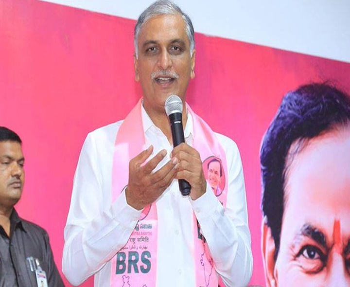 కేటీఆర్‌పై అన్యాయంగా FIR నమోదు: హరీష్ రావు