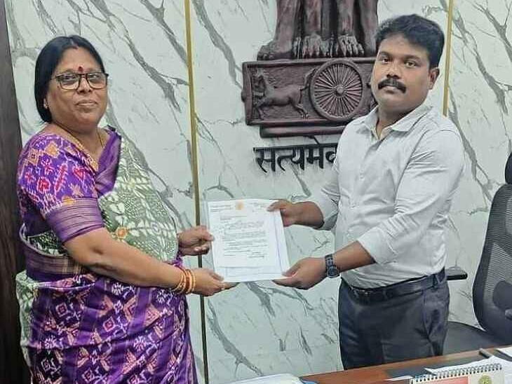 GVMC కమీషనర్‌కు ఎమ్మెల్యే వినతిపత్రం