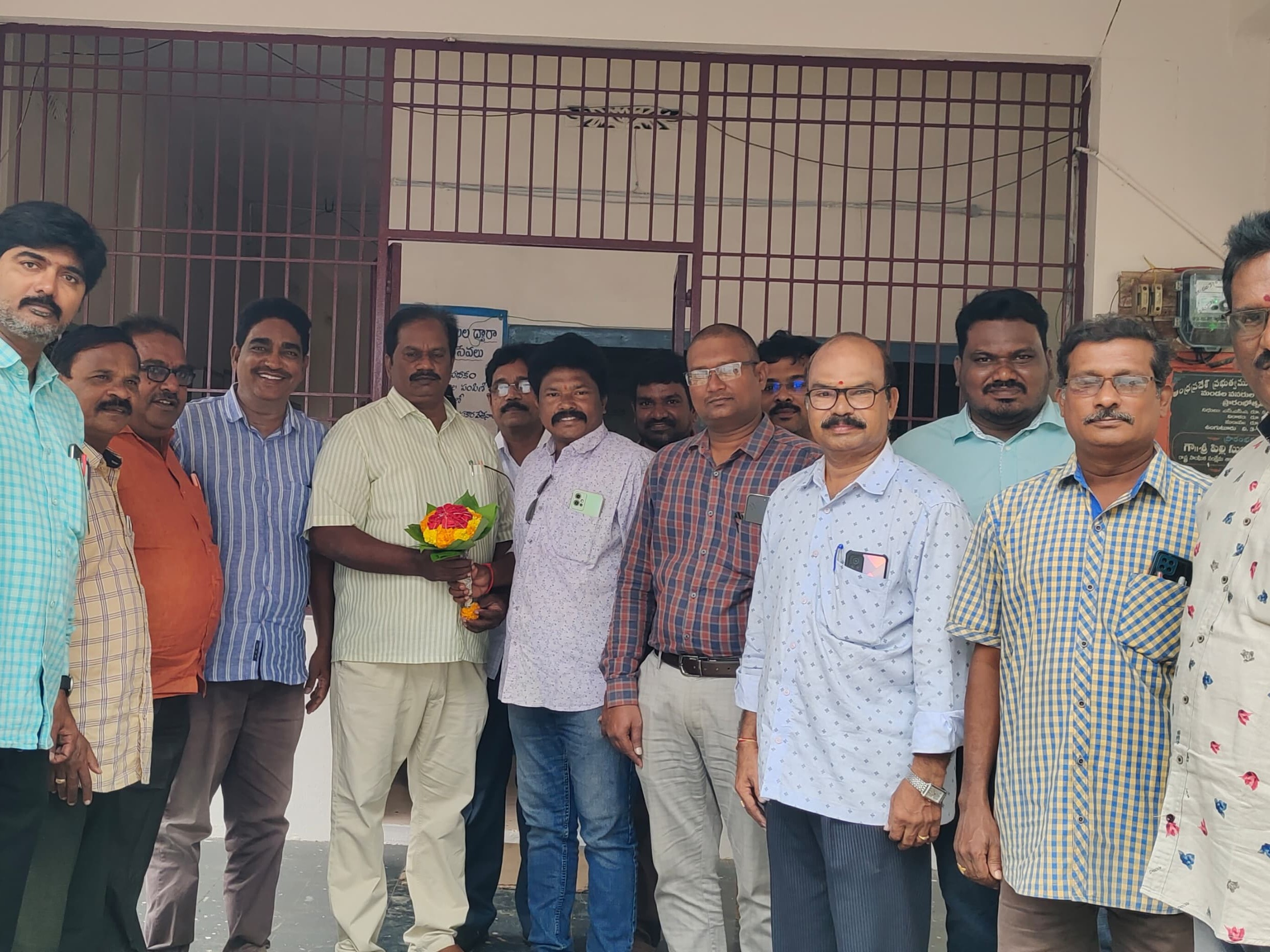 ఎంఈవోగా బాధ్యతలు స్వీకరించిన వెంకటరావు