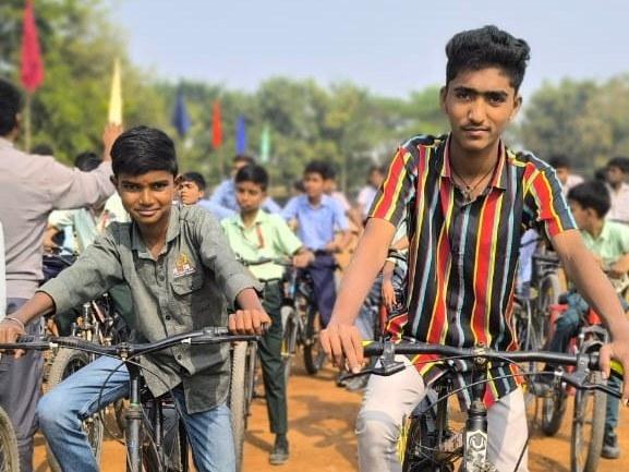 రాష్ట్ర స్థాయి సైక్లింగ్ పోటీలకు తాంసి విద్యార్థులు