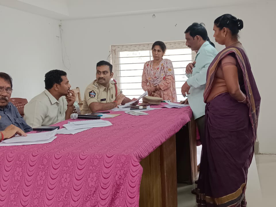 రెవెన్యూ సమస్యల పరిష్కారానికి ప్రత్యేక సదస్సు