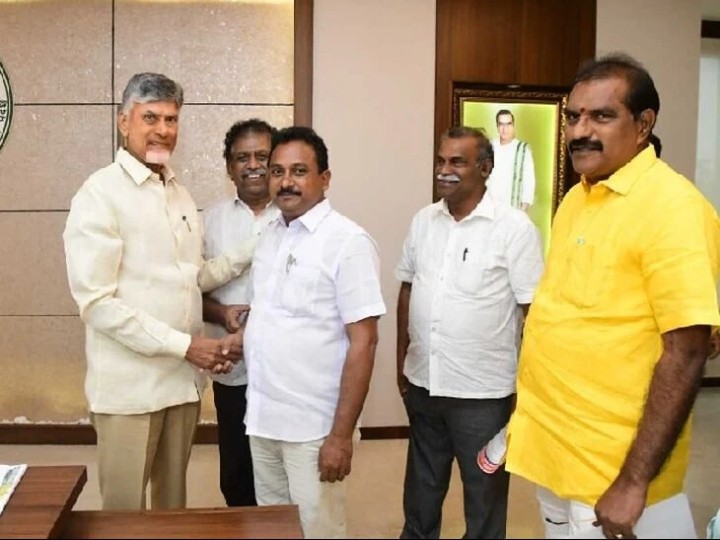 ఎమ్మెల్సీని అభినందించిన సీఎం చంద్రబాబు