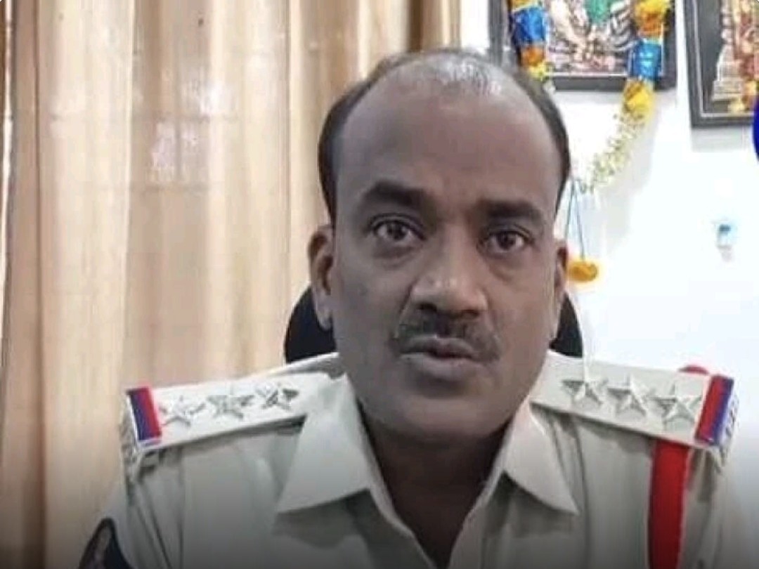 పేకాట స్థావరంపై పోలీసుల దాడి.. ఏడుగురు అరెస్ట్