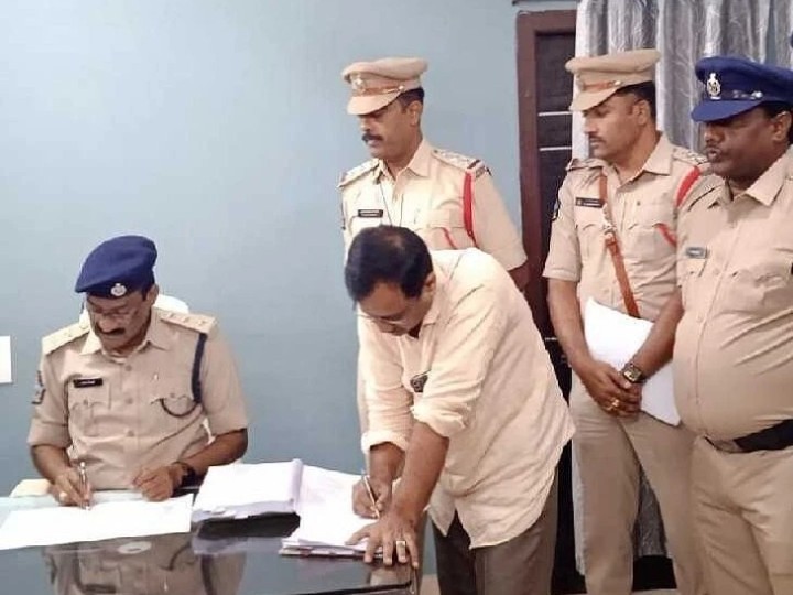నందిగామ పోలీస్ స్టేషన్‌లో తనిఖీ నిర్వహించిన ఏసీపీ