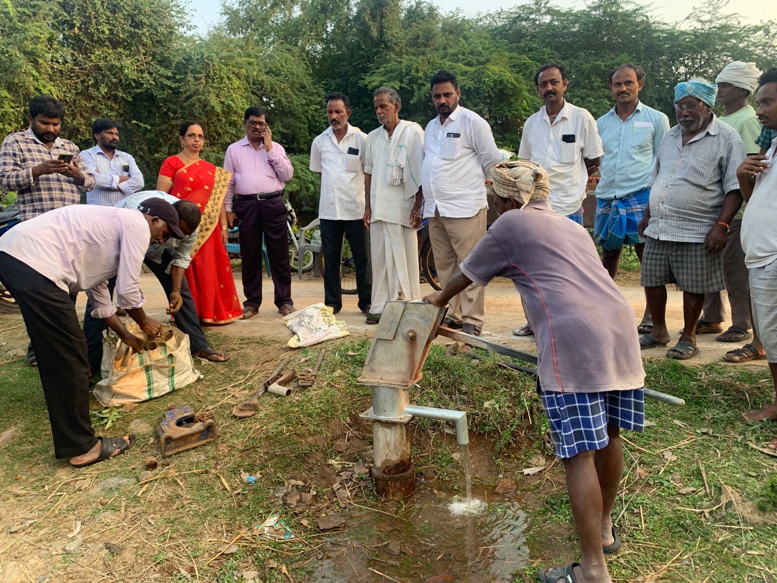 క‌లెక్ట‌ర్ ఆదేశాల‌తో క‌దిలిన యంత్రాంగం