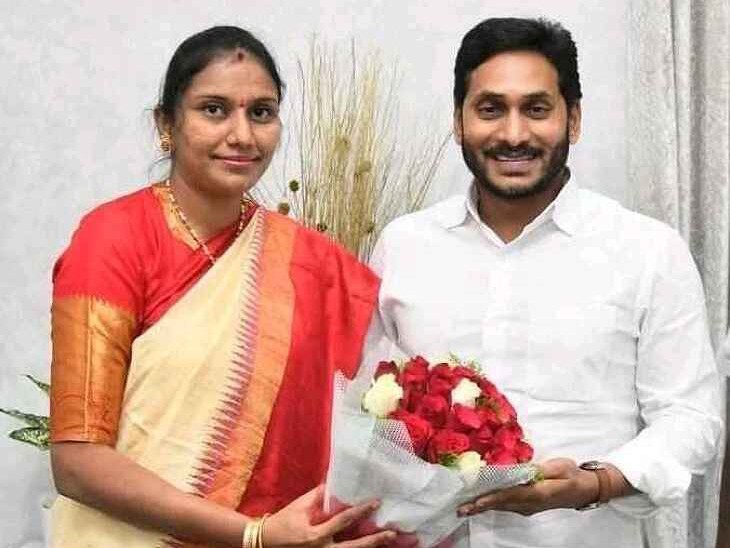 వైసీపీ జిల్లా ఉపాధ్యక్షురాలిగా నైరుతి రెడ్డి ఎంపిక