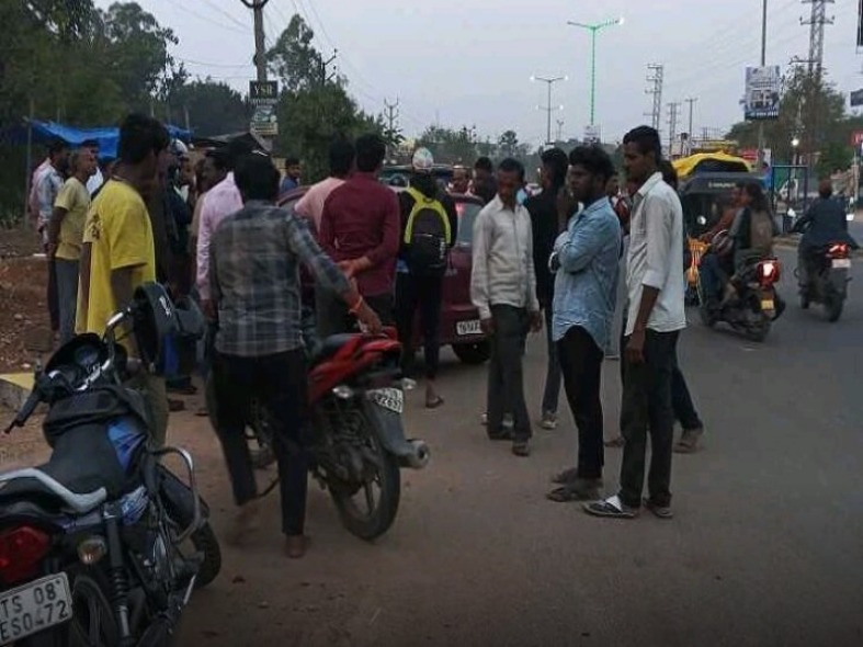 రోడ్డు ప్రమాదం.. తప్పిన ప్రాణ నష్టం