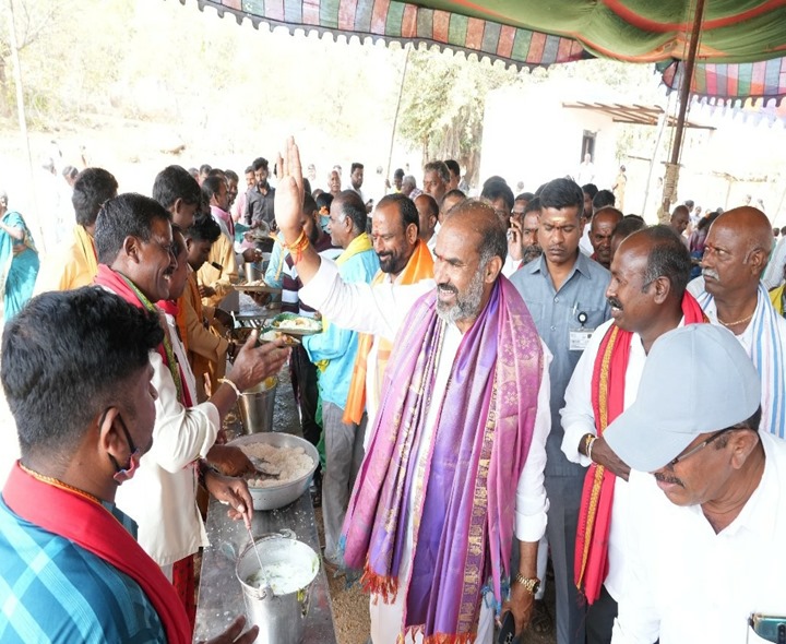 శ్రీ లక్ష్మీనరసింహస్వామి జాతర మహోత్సవంలో పాల్గొన్న ప్రభుత్వ విప్